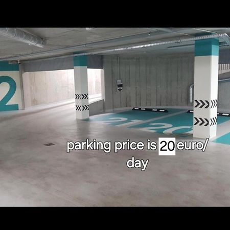 Happy Inn Classical style, self check-in, Parking in the underground garage Wilna Exterior foto