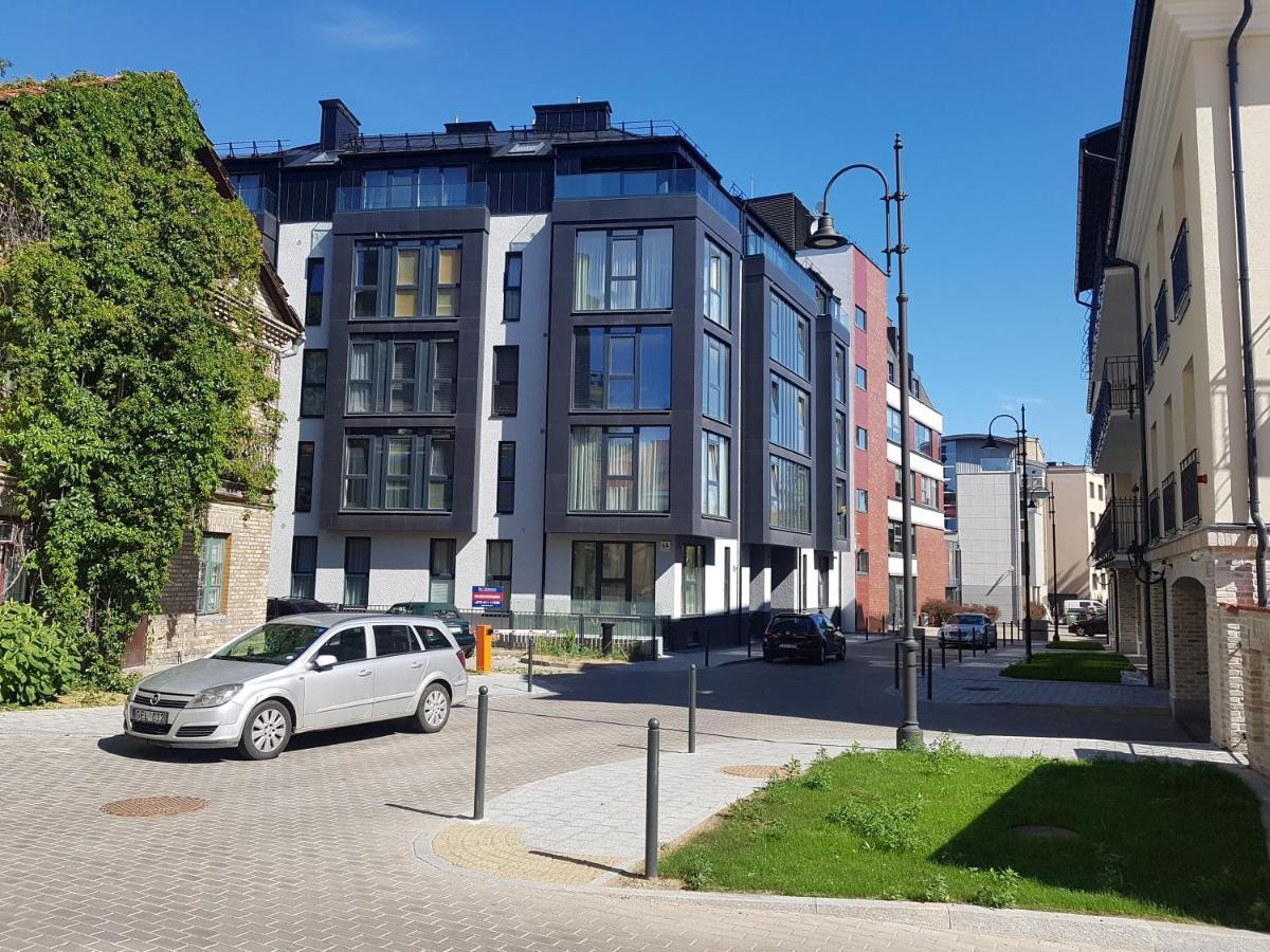 Happy Inn Classical style, self check-in, Parking in the underground garage Wilna Exterior foto