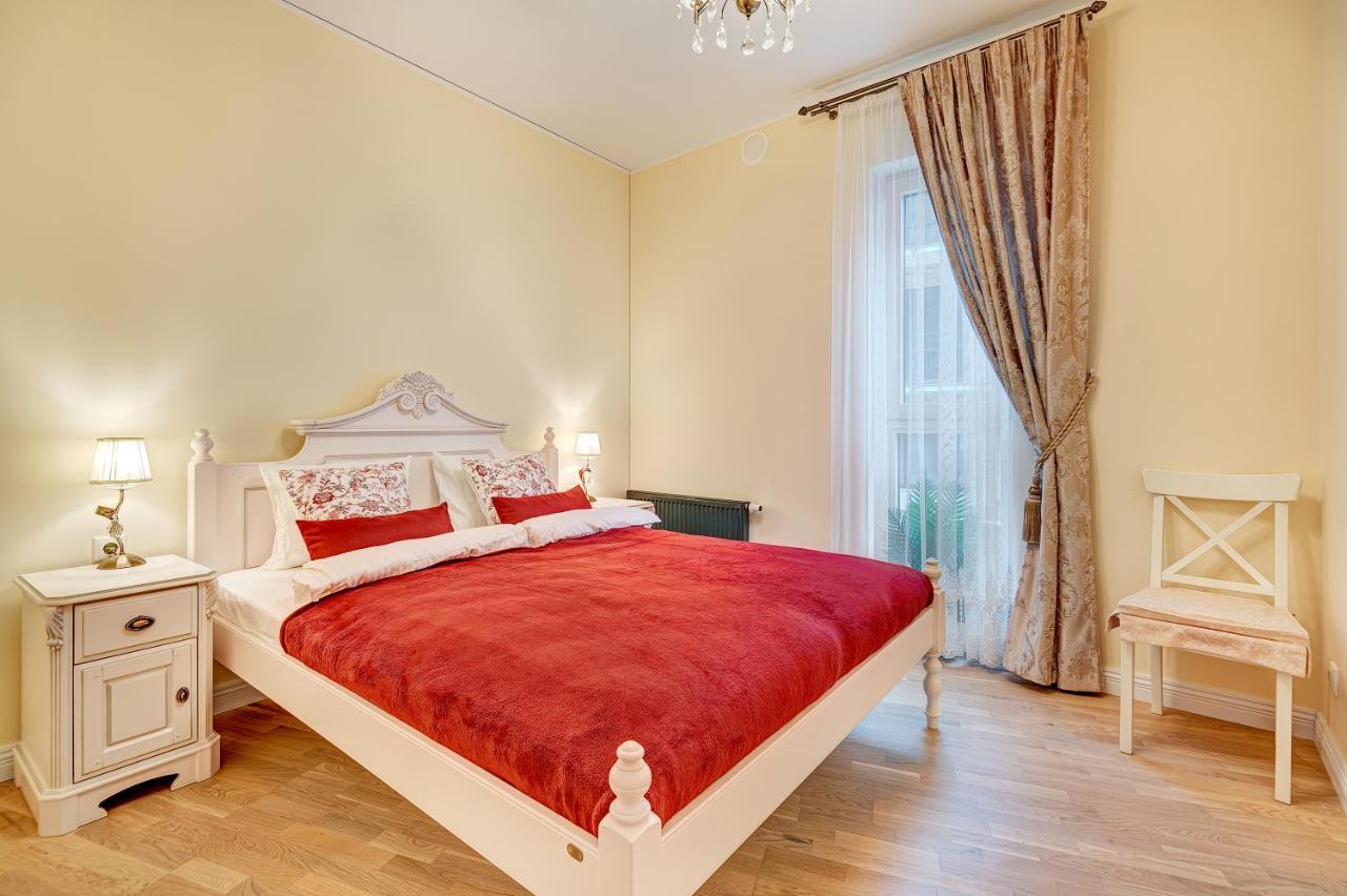 Happy Inn Classical style, self check-in, Parking in the underground garage Wilna Exterior foto